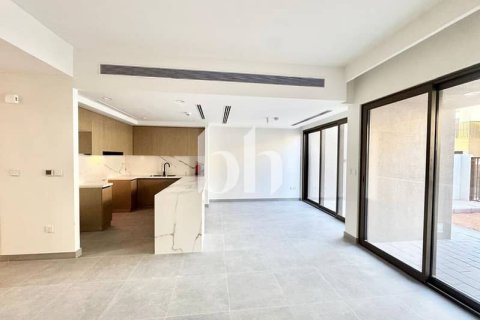 Townhouse in Dubai Land, Dubai 3 bedrooms, 161 sq.m. № 57711 - photo 1
