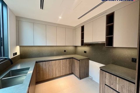 Villa in Tilal Al Ghaf, Dubai 4 bedrooms, 472 sq.m. № 57714 - photo 5