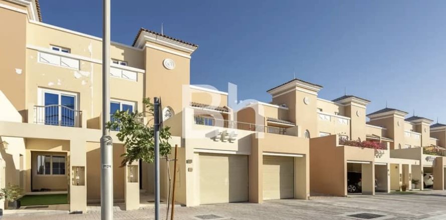 Таунхаус в Dubai Sports City, Дубай, 4 спальни, 247м², № 57712