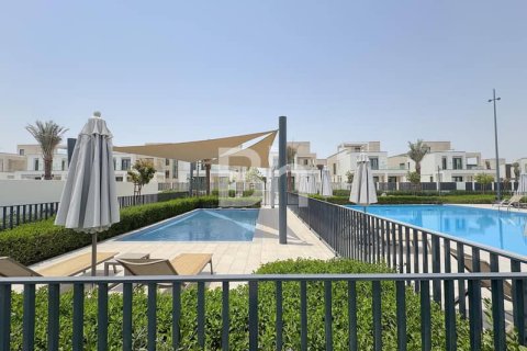 Adosado en Arabian Ranches 3, Dubai, 4 dormitorios, 451 m², № 57715 - foto 4