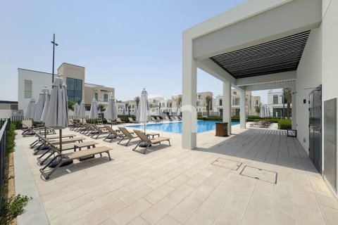 Adosado en Arabian Ranches 3, Dubai, 4 dormitorios, 451 m², № 57715 - foto 2