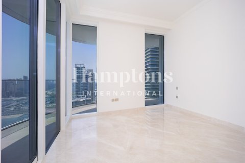 Apartment in Dubai Harbour, Dubai 4 bedrooms, 235.04459000 sq.m. № 63973 - photo 16