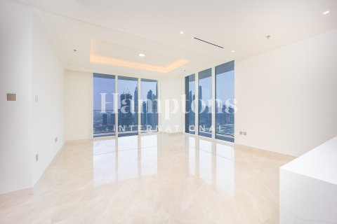 Apartment in Dubai Harbour, Dubai 4 bedrooms, 235.04459000 sq.m. № 63973 - photo 7