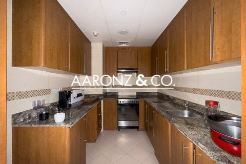 Купить квартиру в Джумейра Лейк Тауэрс, Дубай: 1 спальня, 86м², № 90123 - фото 9