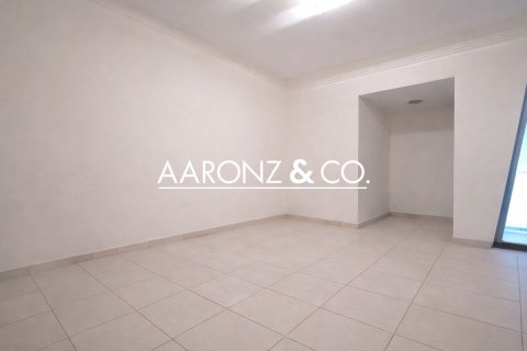 Купить квартиру в Джумейра Лейк Тауэрс, Дубай: 2 спальни, 109м², № 90126 - фото 5