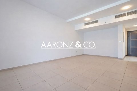 Купить квартиру в Джумейра Лейк Тауэрс, Дубай: 2 спальни, 109м², № 90126 - фото 2