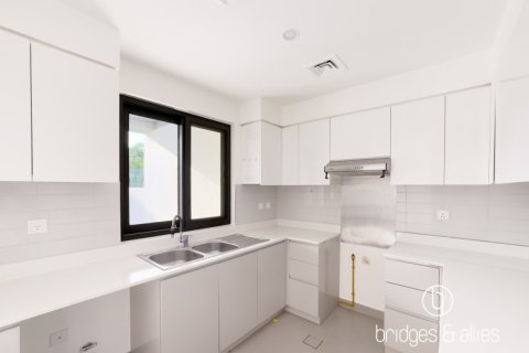 Villa in Dubai Hills Estate, Dubai 3 bedrooms, 195 sq.m. № 94479 - photo 7