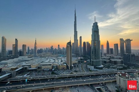 Apartment in Downtown Dubai (Downtown Burj Dubai), Dubai 3 bedrooms, 158.8 sq.m. № 69576 - photo 4