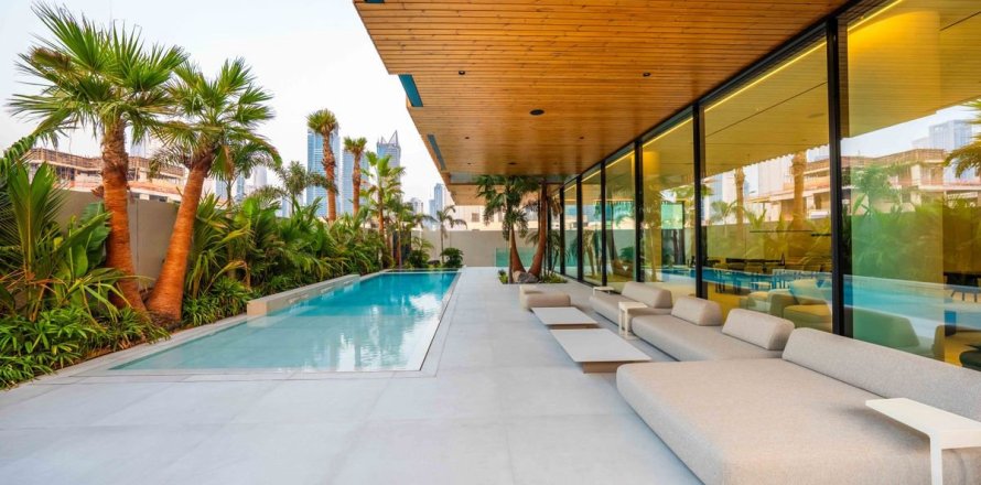 Villa in Al Wasl, Dubai 6 bedrooms, 994.3 sq.m. № 69569