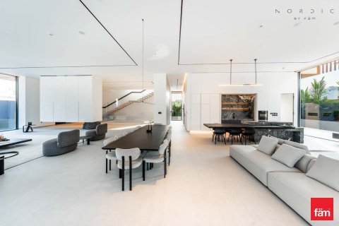 Villa in Al Wasl, Dubai 6 bedrooms, 994.3 sq.m. № 69569 - photo 30