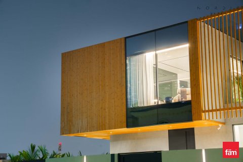 Villa in Al Wasl, Dubai 6 bedrooms, 994.3 sq.m. № 69569 - photo 4