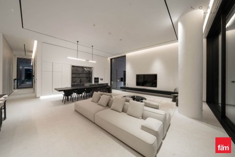 Villa in Al Wasl, Dubai 6 bedrooms, 994.3 sq.m. № 69569 - photo 6