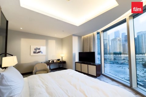 Apartment in Downtown Dubai (Downtown Burj Dubai), Dubai 2 bedrooms, 141.1 sq.m. № 69578 - photo 18