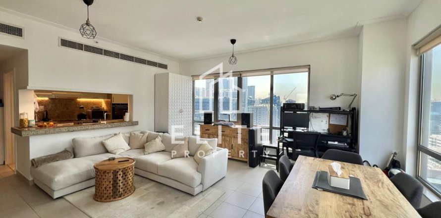 Apartamento en Dubai, 1 dormitorio, 85 m², № 121659