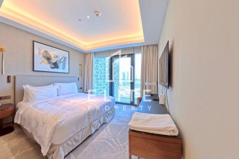 Apartment in Dubai 3 bedrooms, 165 sq.m. № 121658 - photo 13