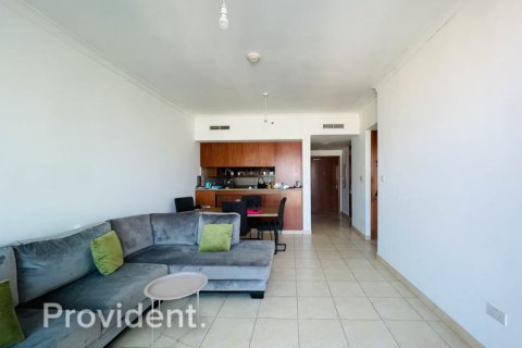 Apartment in The Views, Dubai 1 bedroom, 232.4 sq.m. № 1745 - photo 3