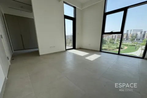 فيلا في مُدُنْ, دبي 4 غرف نوم, 277 م² رقم 62198 - صورة 14