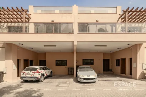 Adosado en Jumeirah Islands, Dubai, 4 dormitorios, 337 m², № 62192 - foto 16