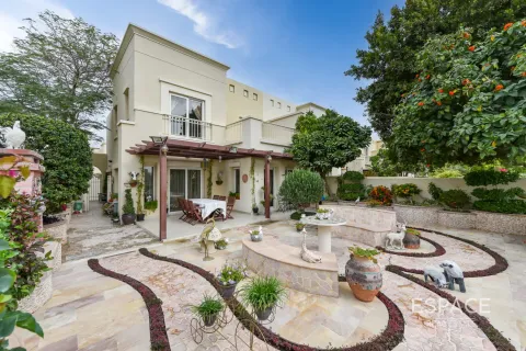 Villa en Springs 10, The Springs, Dubai, 3 dormitorios, 340 m², № 62193 - foto 1