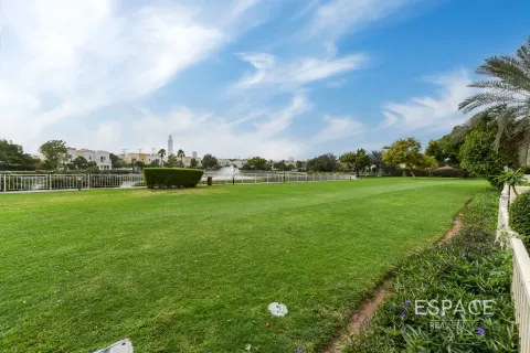 Villa en Springs 10, The Springs, Dubai, 3 dormitorios, 340 m², № 62193 - foto 20