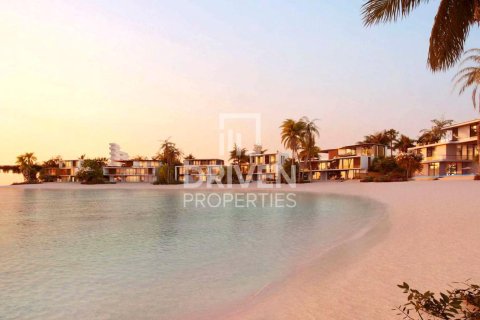 Villa in Palm Jumeirah, Dubai 6 bedrooms, 1527.14 sq.m. № 125310 - photo 4