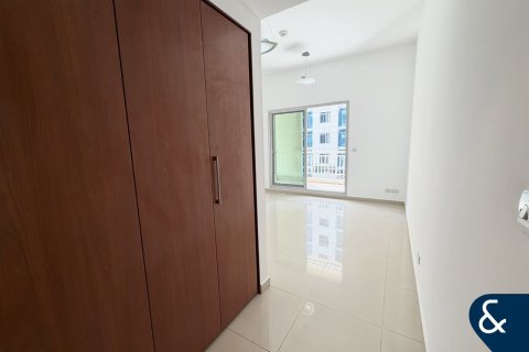 Apartment in Dubai Marina, Dubai 2 bedrooms, 152 sq.m. № 98951 - photo 11