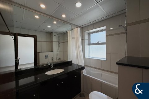 Apartment in Dubai Marina, Dubai 2 bedrooms, 152 sq.m. № 98951 - photo 13