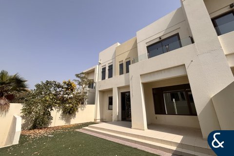 Villa in Mira Oasis, Reem, Dubai 4 bedrooms, 215 sq.m. № 98950 - photo 14