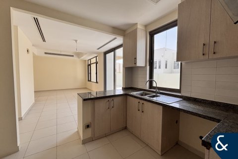 Villa in Mira Oasis, Reem, Dubai 4 bedrooms, 215 sq.m. № 98950 - photo 7