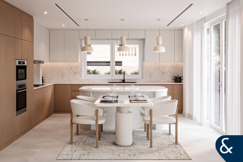 Снять в аренду виллу в Арабиан Ранчес, Дубай: 5 спален, 398м², № 98946 - фото 2