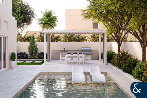 Снять в аренду виллу в Арабиан Ранчес, Дубай: 5 спален, 398м², № 98946 - фото 9