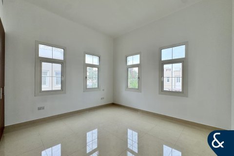 Снять в аренду виллу в Rahat, Мудон, Дубай: 3 спальни, 570м², № 98952 - фото 20