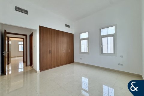 Снять в аренду виллу в Rahat, Мудон, Дубай: 3 спальни, 570м², № 98952 - фото 21