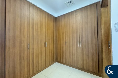 Снять в аренду виллу в Rahat, Мудон, Дубай: 3 спальни, 570м², № 98952 - фото 17