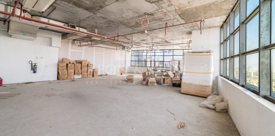 Коммерческая недвижимость в Mazaya Business Avenue, Джумейра Лейк Тауэрс, Дубай, 999 спален, 157м², № 61370
