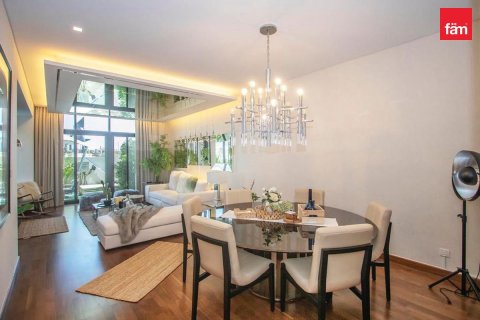 Villa à Dubai, 4 chambres, 388.4 m², № 141444 - photo 3