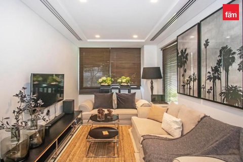 Villa à Dubai, 4 chambres, 388.4 m², № 141444 - photo 2