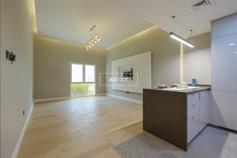 Apartment in Discovery Gardens, Dubai 1 bedroom, 88 sq.m. № 47551 - photo 3