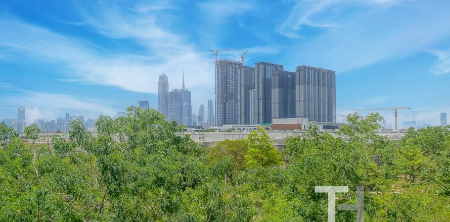 Квартира в Дубае, 3 спальни, 130м², № 13571