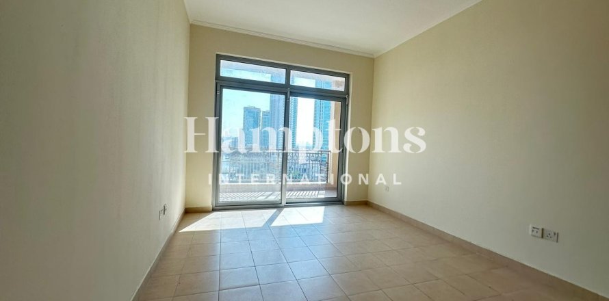 Квартира в The Views 1, The Views, Дубай, 2 спальни, 122.167м², № 72559