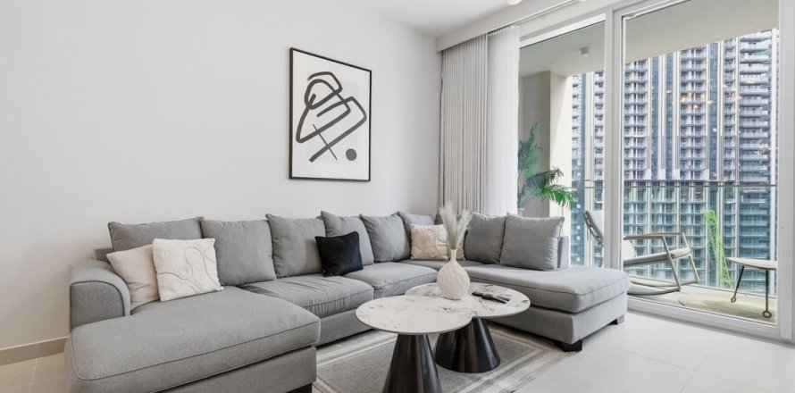 Appartement à Dubai, 3 chambres, 142.4 m², № 112974