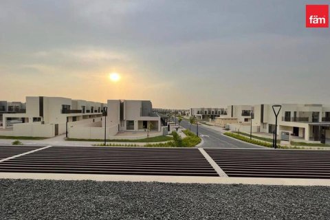 Townhouse in Dubai 3 bedrooms, 128.6 sq.m. № 137800 - photo 3