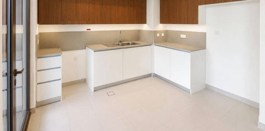 Townhouse in Dubai 3 bedrooms, 128.6 sq.m. № 137800