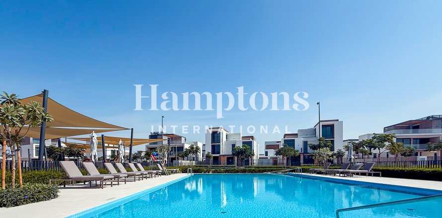 Villa en Arabian Ranches 3, Dubai, 4 dormitorios, 465.34 m², № 92950