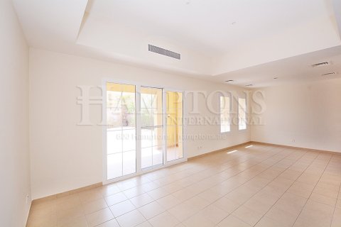 Adosado en Arabian Ranches 2, Dubai, 2 dormitorios, 175.49376700 m², № 92949 - foto 8