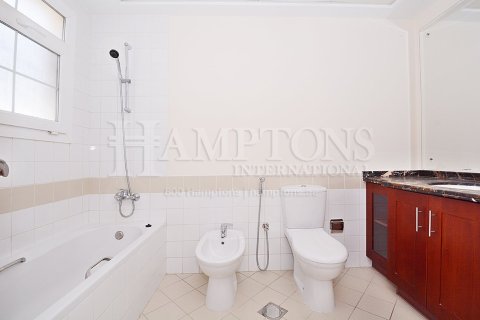 Adosado en Arabian Ranches 2, Dubai, 2 dormitorios, 175.49376700 m², № 92949 - foto 3