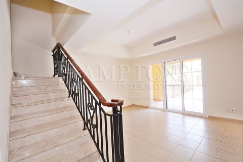 Adosado en Arabian Ranches 2, Dubai, 2 dormitorios, 175.49376700 m², № 92949 - foto 10
