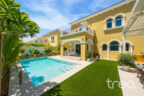 Villa in Legacy, Jumeirah Park, Dubai 4 bedrooms, 327.67 sq.m. № 119347 - photo 28