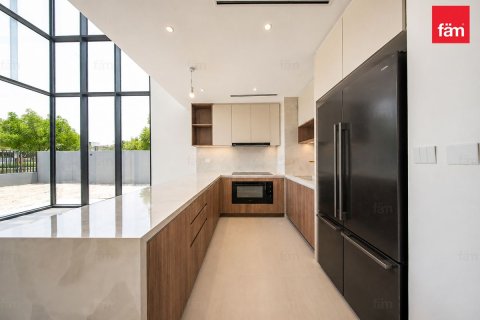 Adosado en Dubai, 4 dormitorios, 264.3 m², № 139367 - foto 6