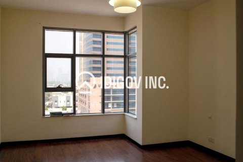 Apartamento en Jumeirah Lake Towers, Dubai, 2 dormitorios, 153.94 m², № 120984 - foto 9